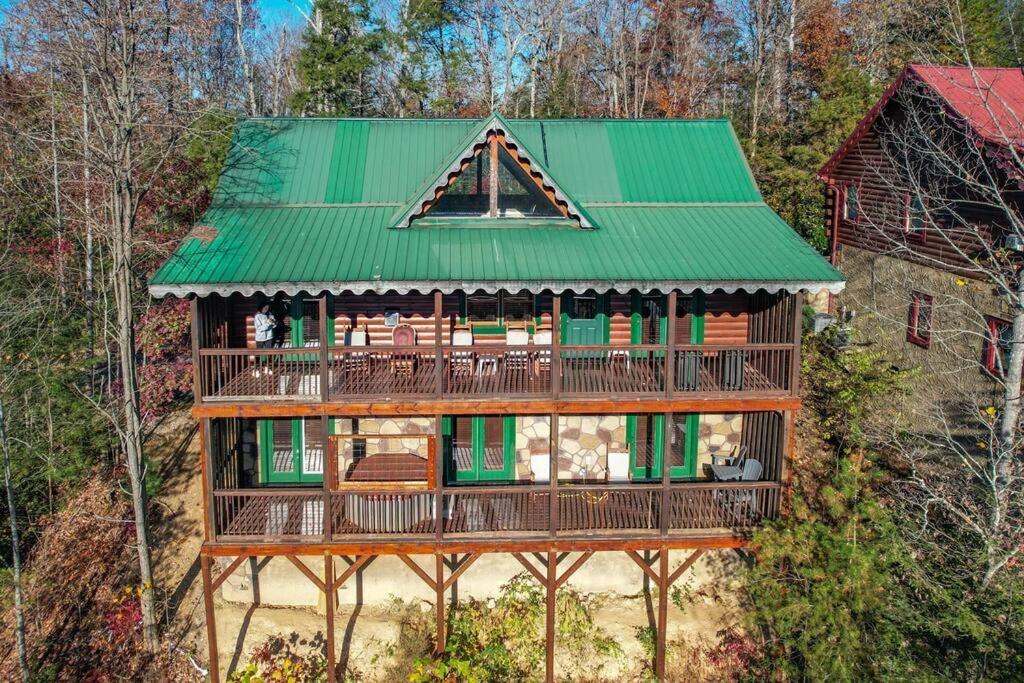 Spacious Smokies Cabin - Hot Tub With Mountain Views Gatlinburg Exterior foto